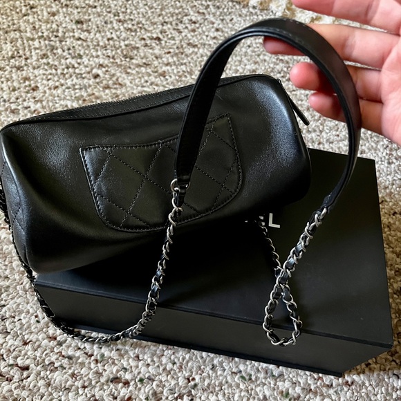 Chanel Black Calfskin Leather Chain Signature Bowling Bag - Picture 7 of 8